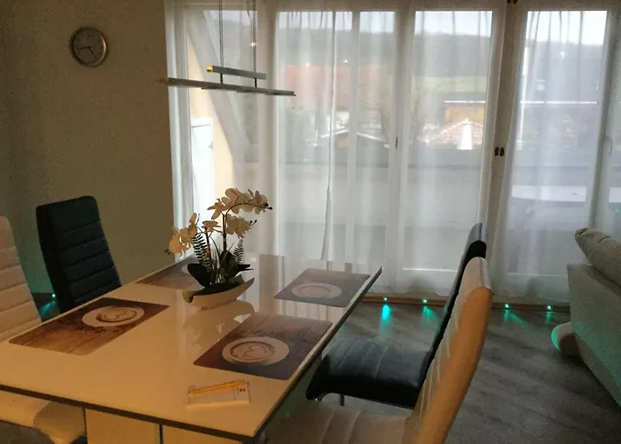 Drei-laendereck شقة *